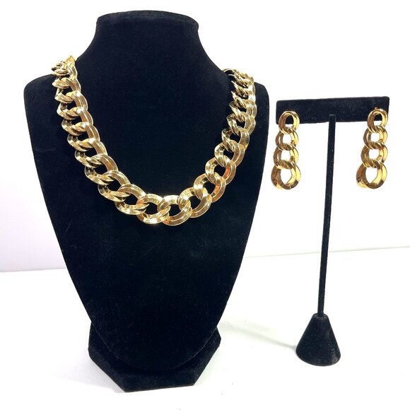 Vintage MONET Cuban Curb Double Chain Set Necklace Earrings Gold Tone Signed - Picture 4 of 10